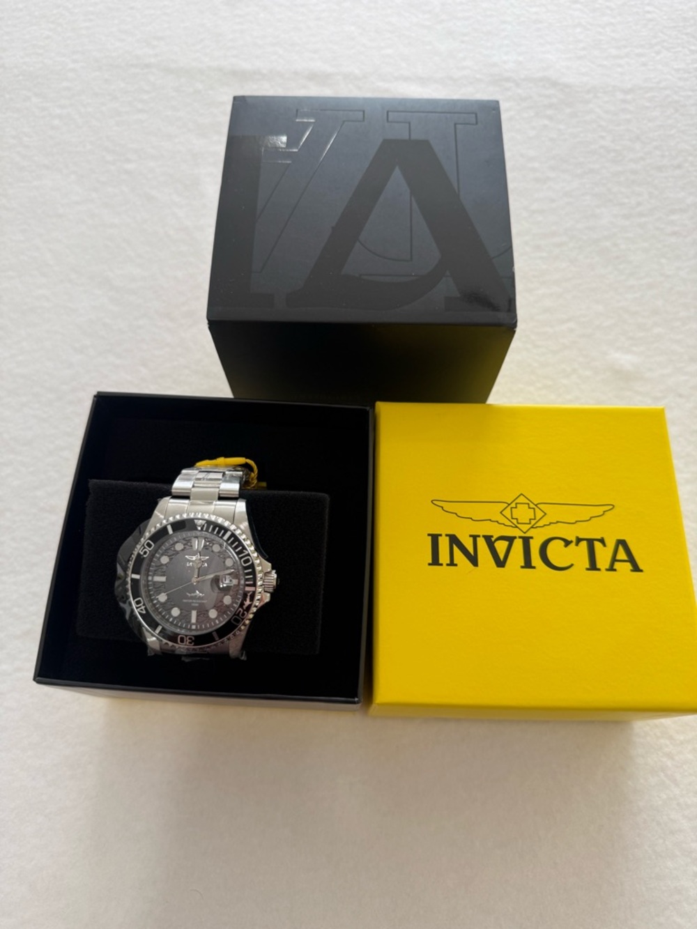 Invicta Men's Pro Diver Currentwave Watch